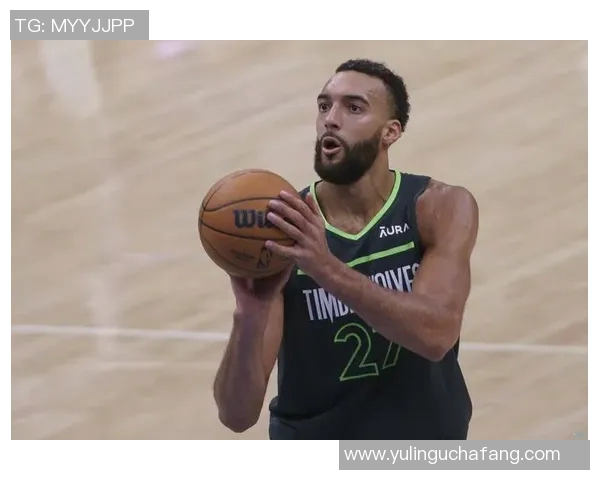 篮球明星爱德华兹的精彩瞬间与成长历程全记录